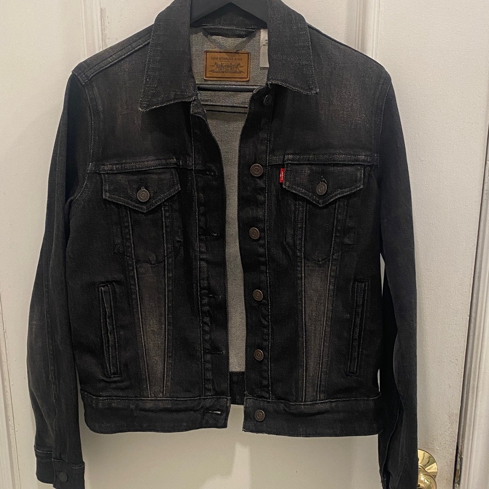 Levi's Black Denim Jacket women Size Medium